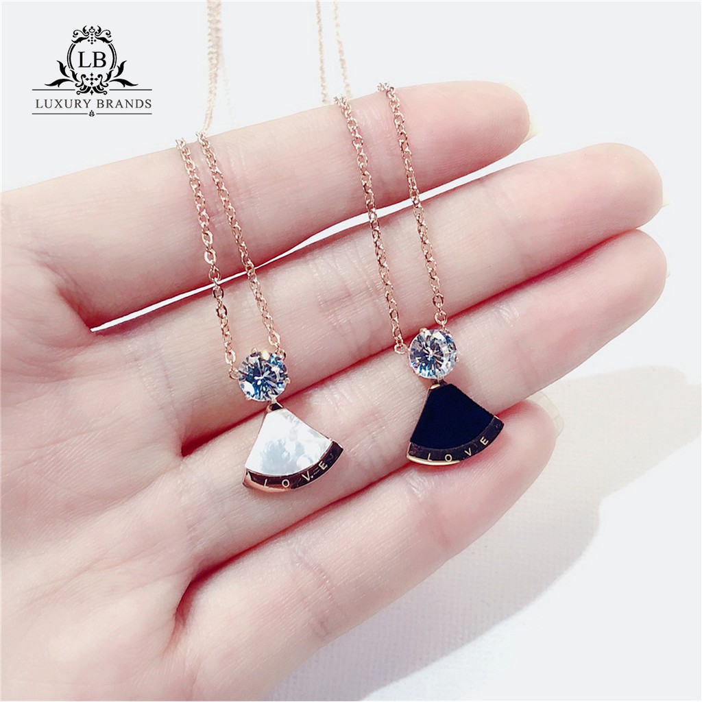 Dây chuyền vòng cổ nữ sợi xích mảnh mạ vàng đính hạt ngọc mặt đá hình quạt khắc chữ Love tiểu thư ulzzang Hàn Quốc