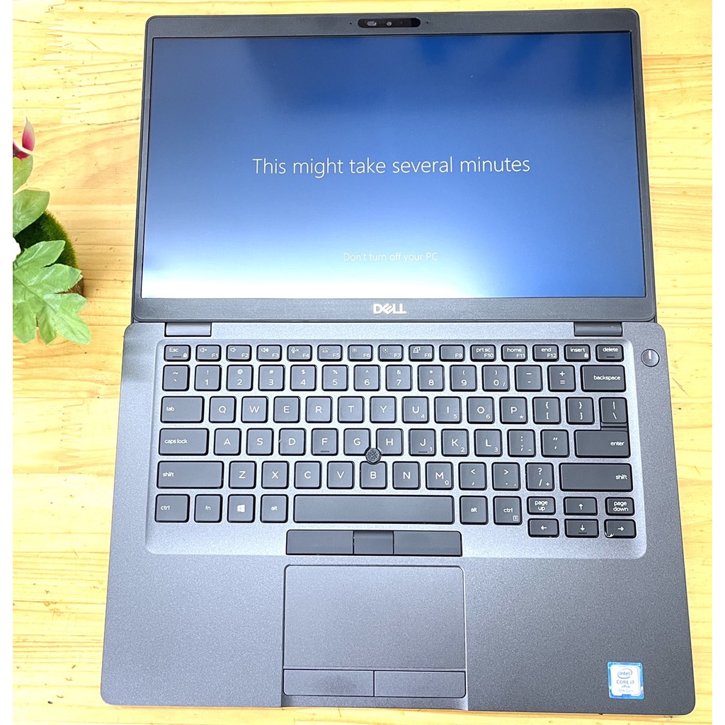 Laptop dell latitude 5400 i7  8665u 8GB RAM 256gb SSD/Full HD nhập khẩu US