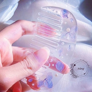 Lược hoa cẩm tú cầu