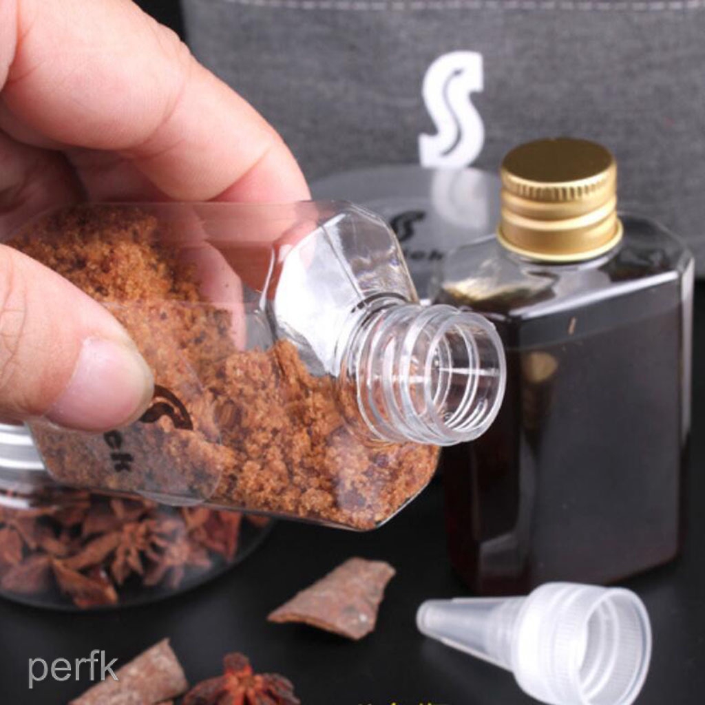 Bộ 6 Hũ Đựng Gia Vị Nấu Ăn Tiện Dụng Khi Đi Cắm Trại