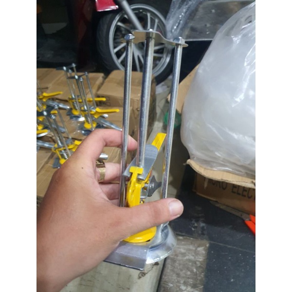 CON ĐỘI KÊ GẠCH MEN ỐP TƯỜNG LOẠI 3 TRỤ -KÍCH NÂNG GẠCH ỐP TƯỜNG -HÀNG LOẠI 1