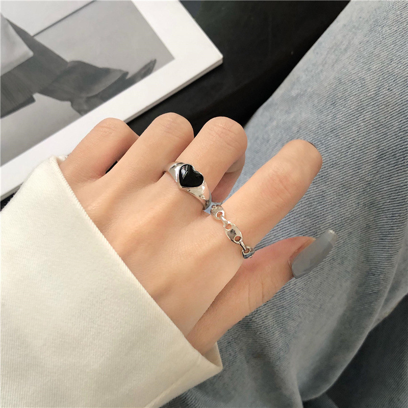 Nhẫn Đeo Tay Kim Loại Tạo Hình Trái Tim Phong Cách Retro Cho Nữ