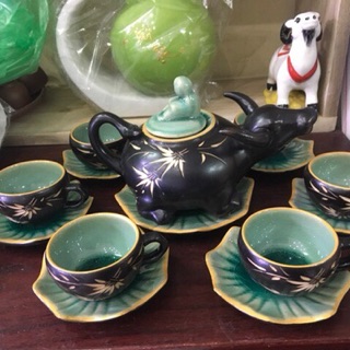 Bộ ấm chén trâu men thủy tinh