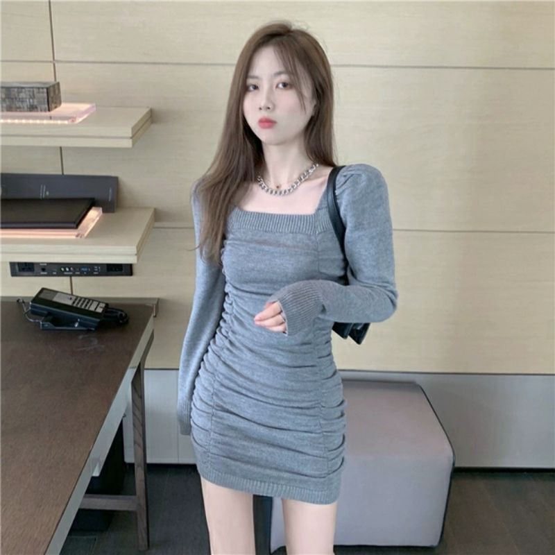 đầm ôm body cực đẹp cổ vuông vừa kín đáo vừa sexy