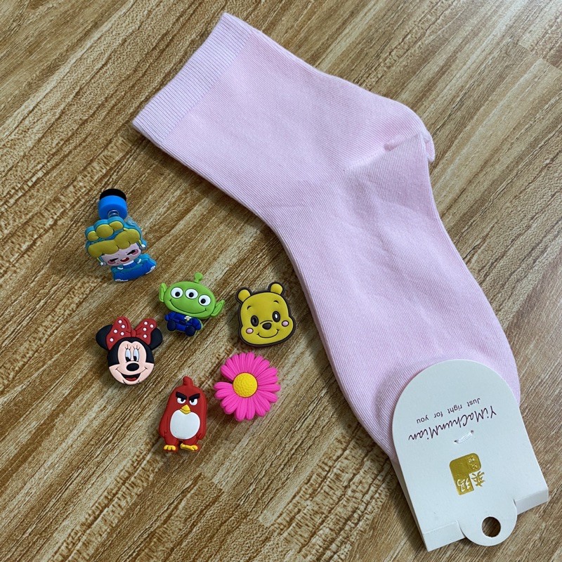 Combo 5 stick 2D + 1 lò xo + 1 tất (giao hình ngẫu nhiên)