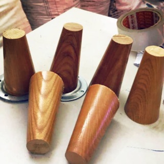 4 chân gỗ 10 cm 4 chân 15 cm và 8 bát mỗi loại