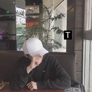 Mũ lưỡi trai trơn ulzzang