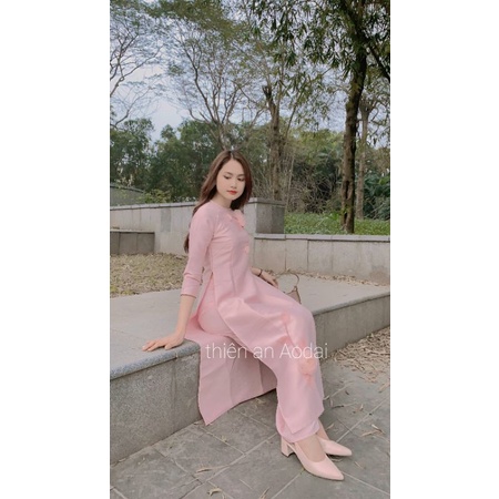 Áo dài cách tân chất tafta cao cấp dáng hiện đại đính  bông thủ công