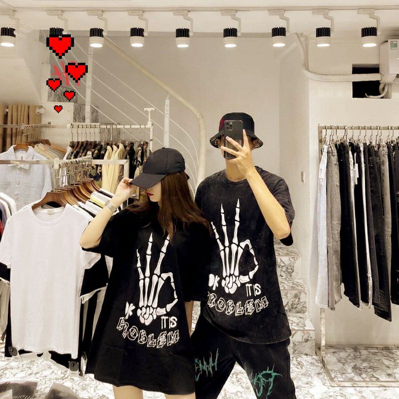 ÁO THUN BÀN TAY 2 MÀU ĐEN LOANG CÁ TÍNH MẶC ĐÔI MẶC ĐỘI CỰC CHẤT