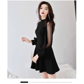 Đầm suông phối lưới tay xẻ