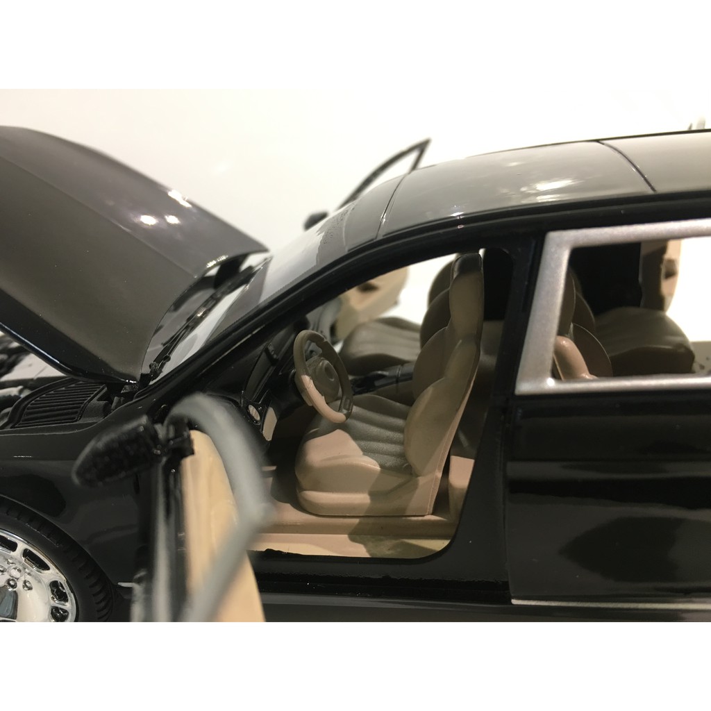 Mô hình ô tô siêu xe MERCEDES S600 tỷ lệ 1:24 kim loại