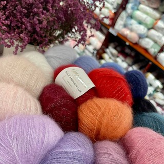 (HN) CROWN Len Lana Gatto Silk Mohair Lux Yarn