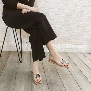 Dép quai trong suốt LV