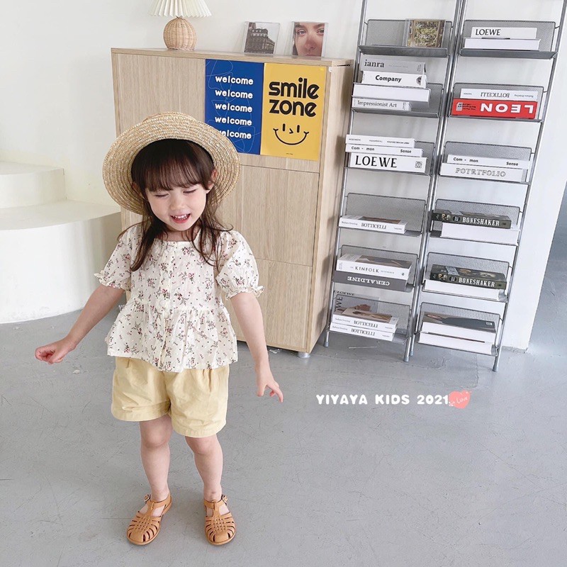 YIYAYA KIDS (1908)(2902) - Áo hoa bé gái điệu đà kết hợp với short kaki