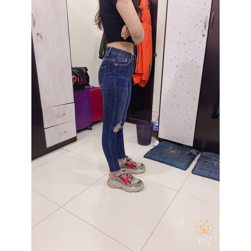thanh lý quần jean đẹp giá rẻ, dọn tủ nha, cho bạn tầm 47ddeens 52kg size 37(m)