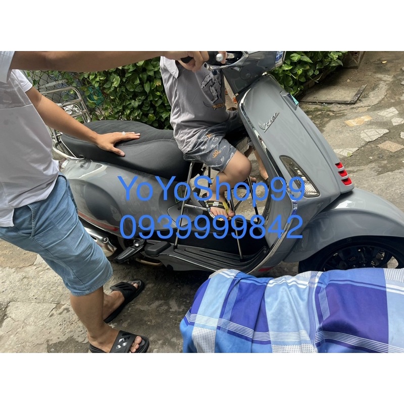 Ghế ngồi xe tay ga cho bé Vespa không tựa