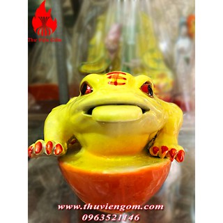 Tượng Cóc Thiềm Thừ sứ ngậm tiền tài lộc - Gốm Sứ Bát Tràng