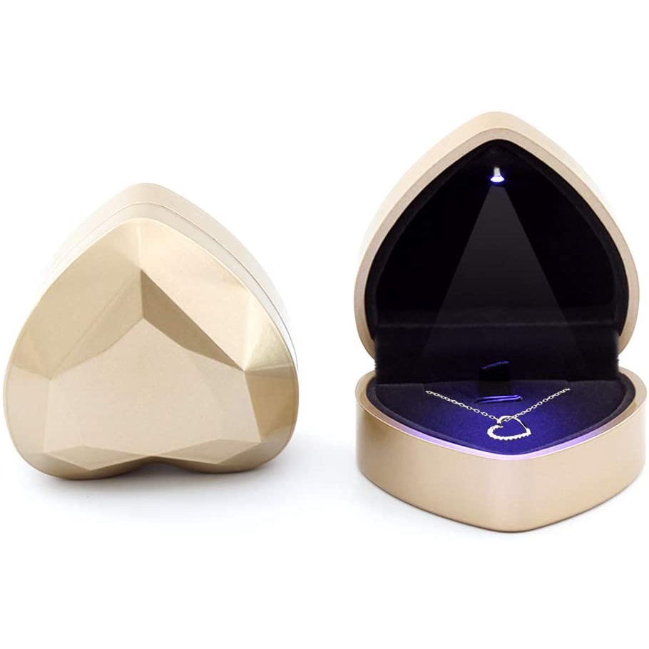 Giá Đỡ Trang Sức Hình Trái Tim Có Đèn LED Độc Đáo