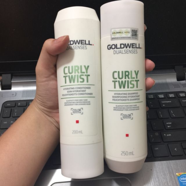 Cặp gội xả dành cho tóc xoăn tự nhiên hoặc tóc uốn GOLDWELL 450ML