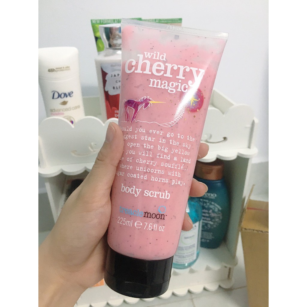 Tẩy da chết toàn thân Treaclemoon Brazilian Love 225ML
