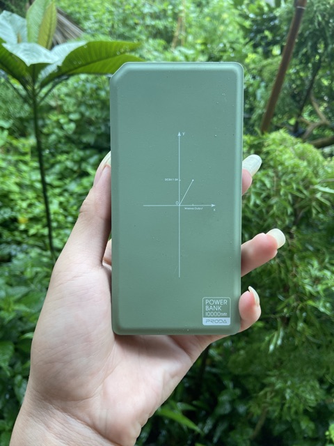 Pin sạc dự phòng  10000mAh ivalue ( hàng FPT like new )