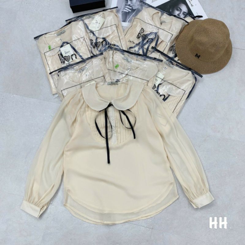 Áo voan cổ sen buộc nơ đen