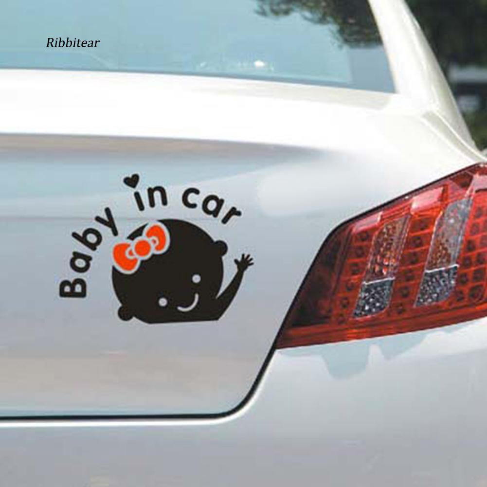 Miếng stickers 3D chữ em bé trên xe dán trên kiếng xe hơi