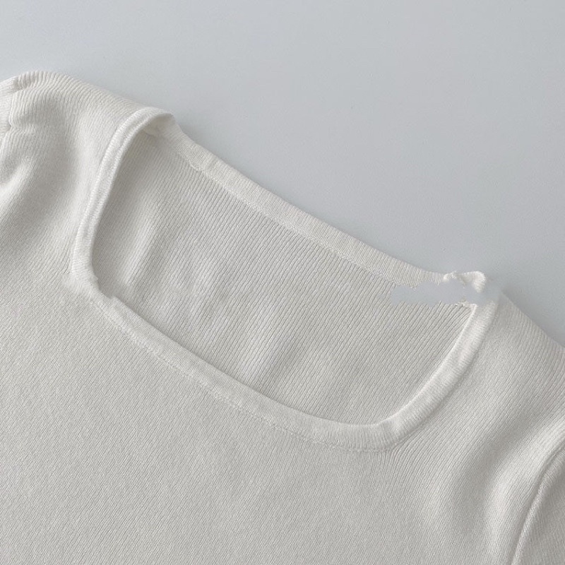 Áo len dài tay cổ vuông dáng bassic