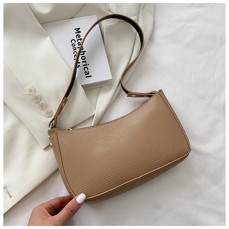 Túi đeo vai, túi kẹp nách nữ vân ngang thời trang giá rẻ BAG U KVT95