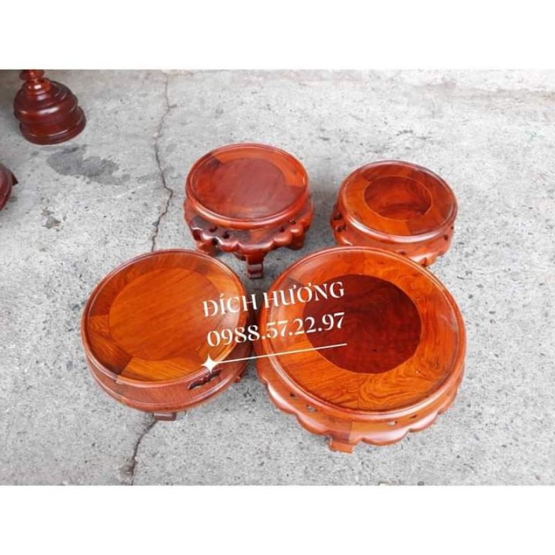 Đôn gỗ tròn. đế để đỉnh. đế kê tượng gỗ hương loại đẹp(giá 1c)