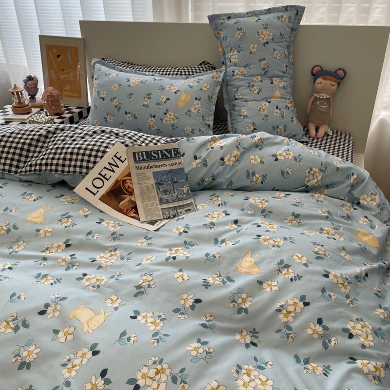 Bộ chăn ga gối Cotton Poly Nhập Khẩu chần bông dày mẫu Hoa Nhí Xanh Biển Decor Home