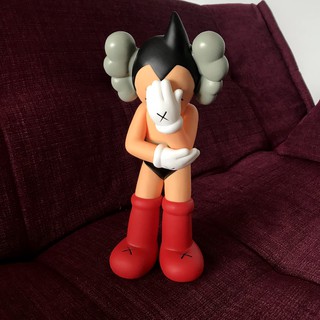 Mô hình KAWS ASTRO BOY 37CM