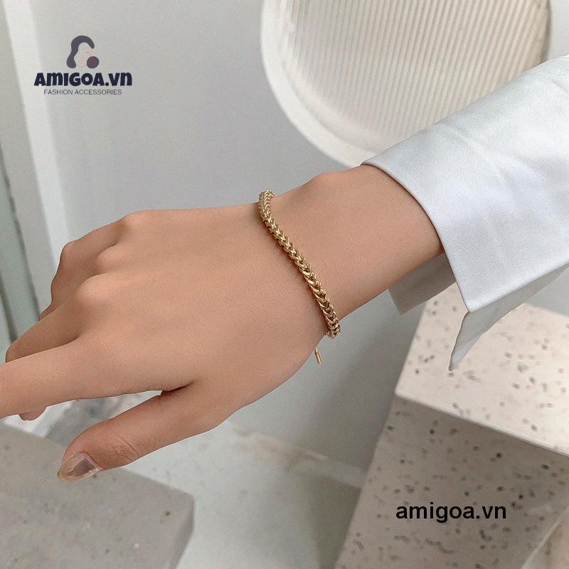 1 Vòng Tay Dây Bện Bằng Thép Titan Mạ Vàng Thời Trang Cho Nữ