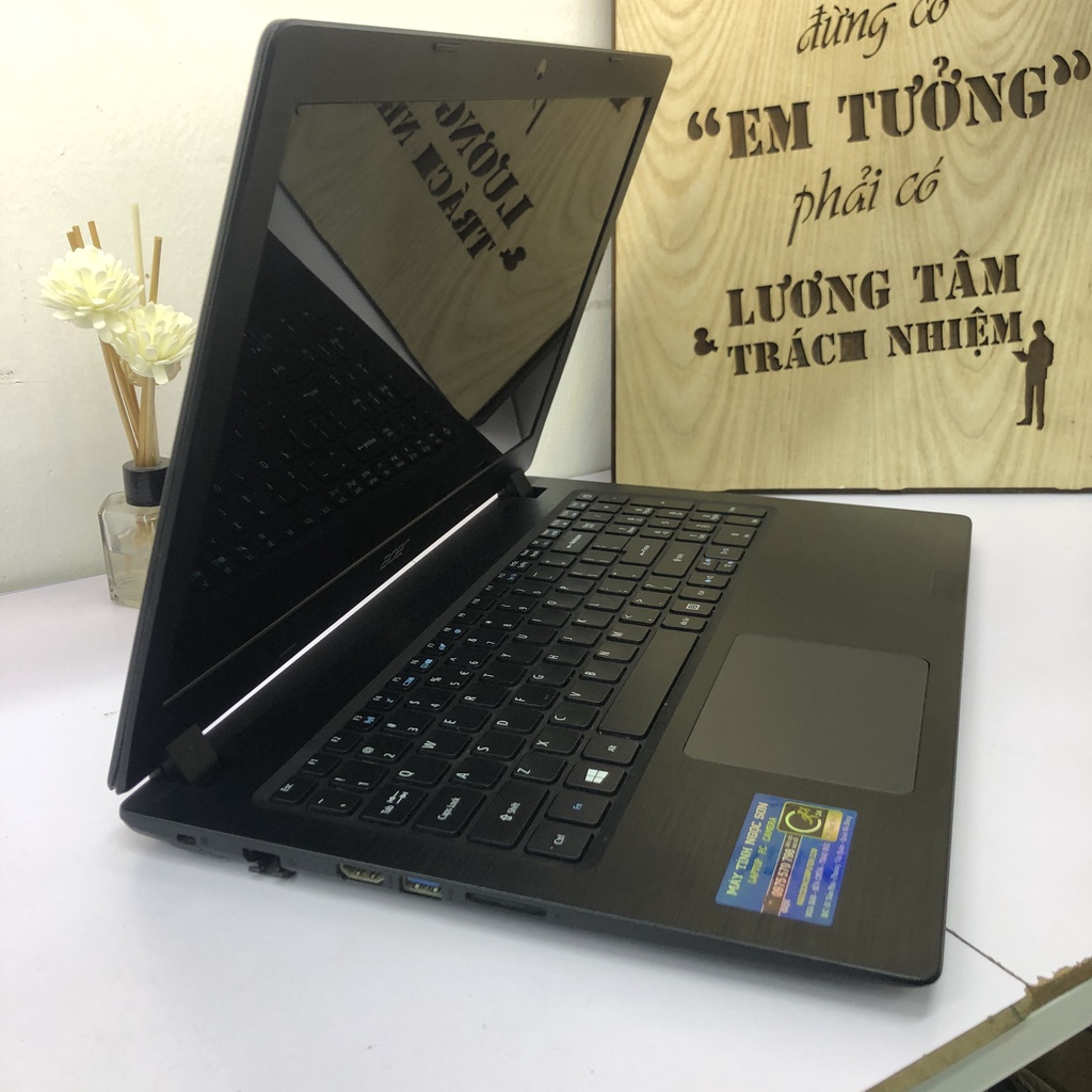 Laptop Acer Aspire A315-31