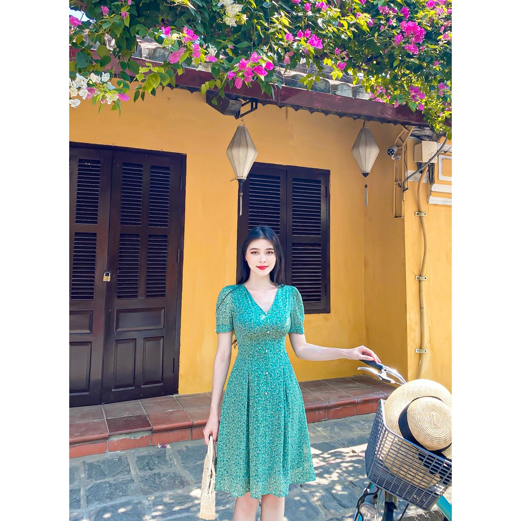 [Mã FAGREEN1505 giảm tới 30K đơn 99K] Váy cổ V phối cúc ngọc giữa Zym’s House - LT153 | BigBuy360 - bigbuy360.vn