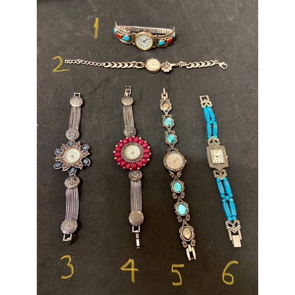 Đồng hồ dây lắc hạt vintage dành cho nữ của nhiều thương hiệu