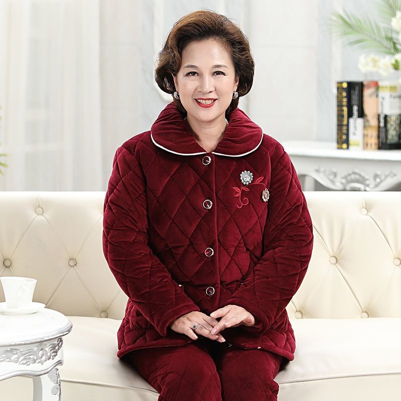 Bộ đồ ngủ của phụ nữ mùa thu và mùa đông san hô lông cừu áo khoác chần bông ba lớp cho người trung niên và người già dày