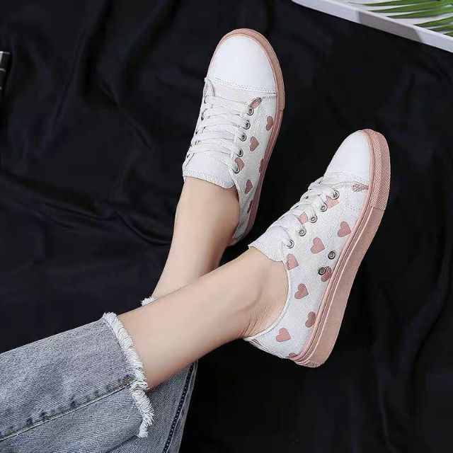 Giày trái tim chất vải cực đẹp màu hồng như hình