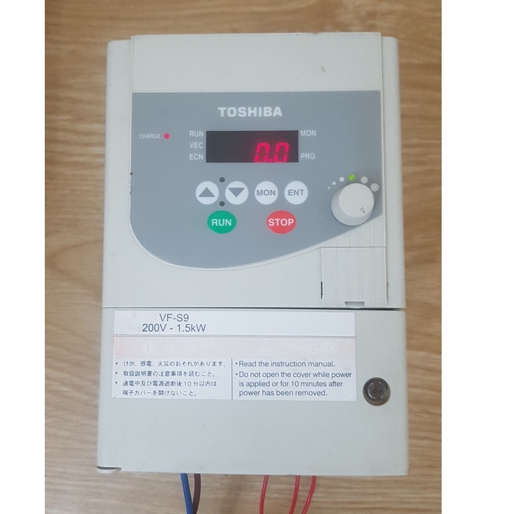 Biến tần TOSHIBA VFS9 nguồn 220VAC công suất 1.5kW