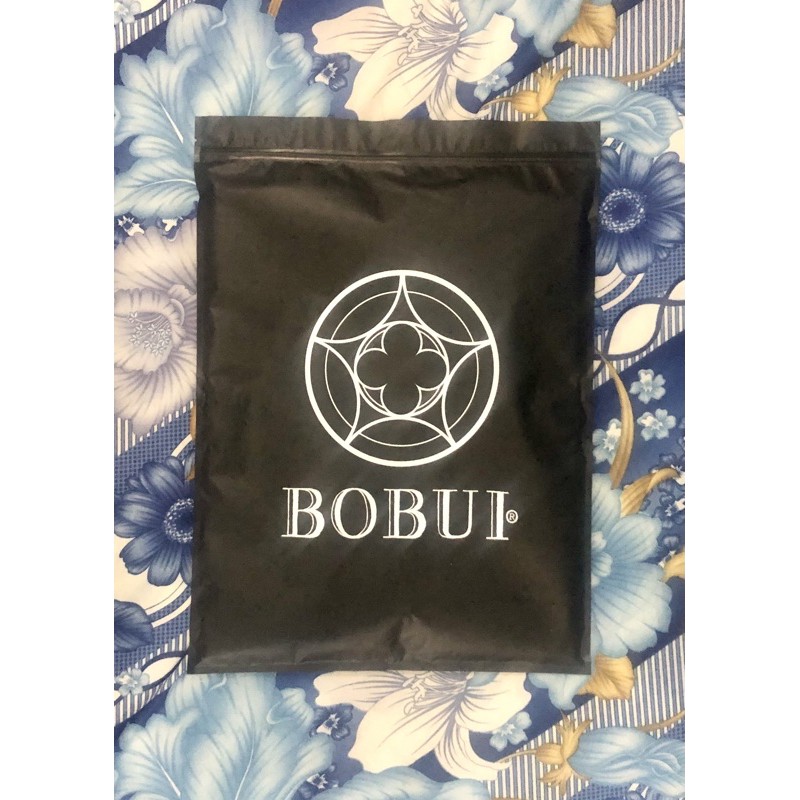 BOBUI SG LOGO REFLECTIVE TEE/ WHITE