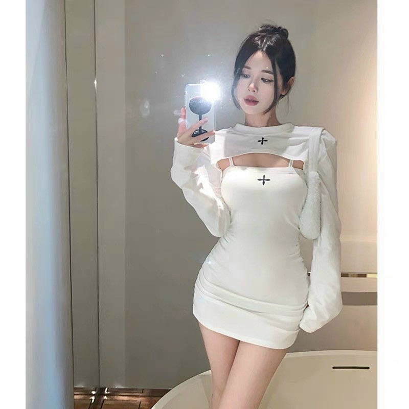 SET Đầm Nhún Thêu Đen - Trắng