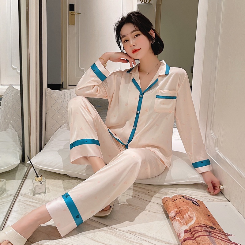 Bộ đồ ngủ tay dài chất liệu lụa mỏng nhẹ màu trơn thời trang mùa xuân xinh xắn cho nữ