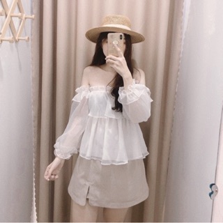 Áo trễ vai tầng
