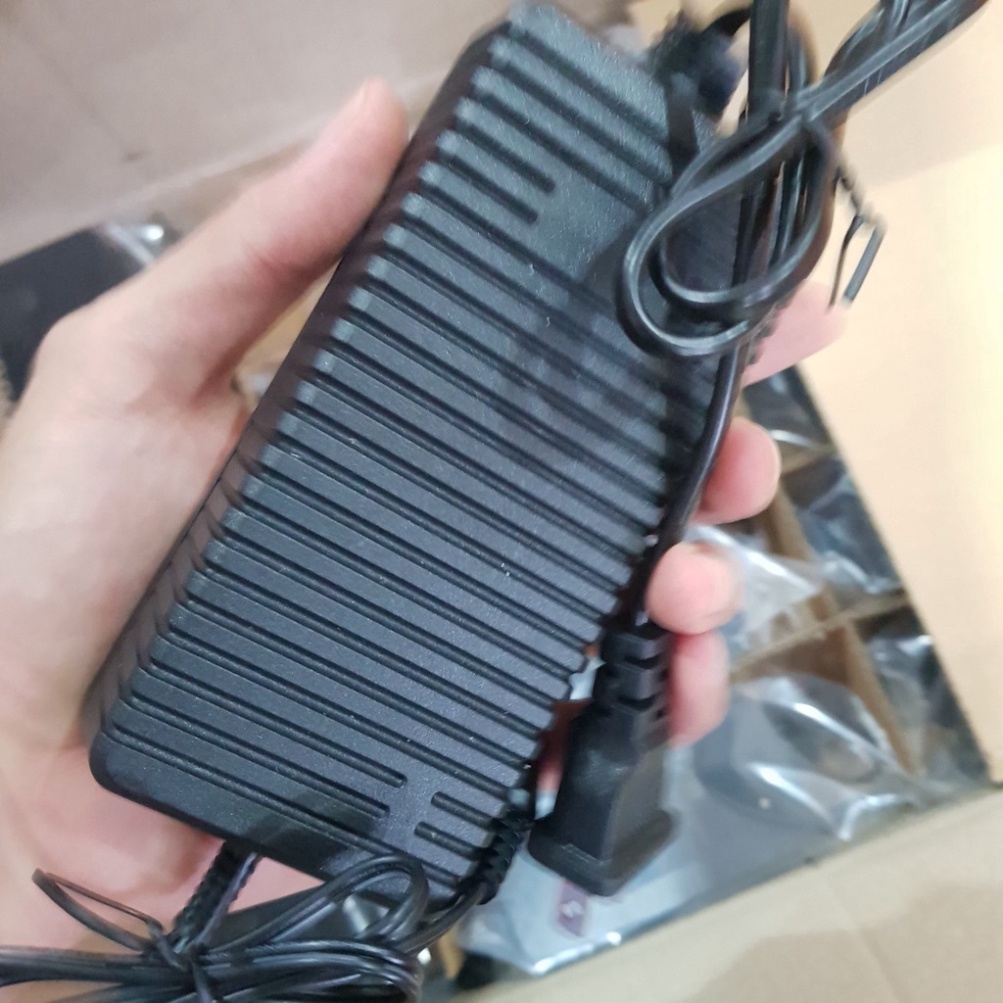 12V 5A Nguồn Adapter 12V5A 5.5x2.1MM 12V-5A