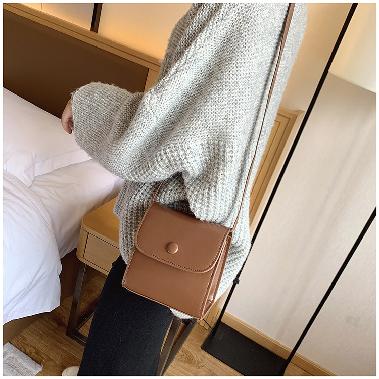 Túi đeo vai nữ IELGY dáng vuông nhỏ sức chứa lớn màu trơn cổ điển phong cách Hàn Quốc Hồng Kông