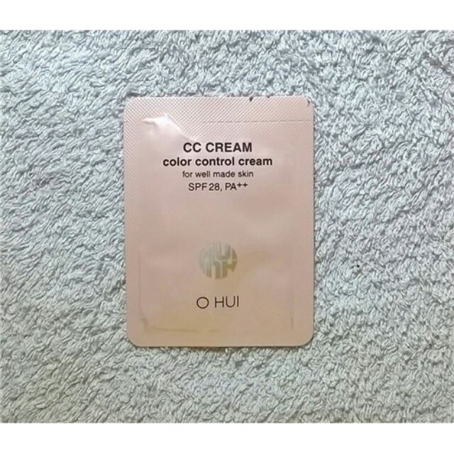 KEM NỀN TRANG ĐIỂM CC CREAM SPF28