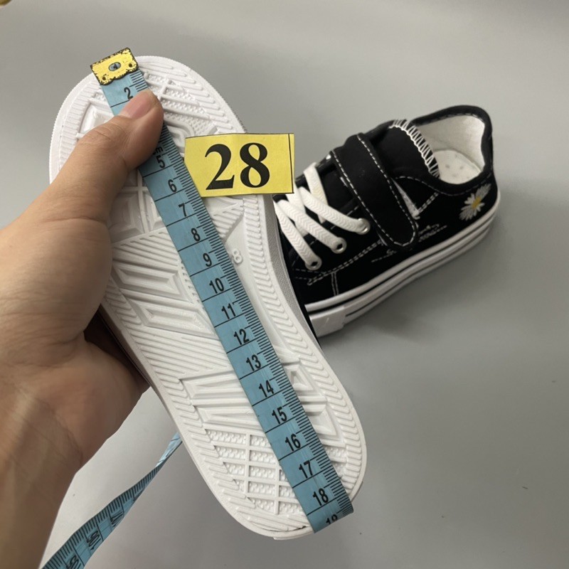 Giày vải trẻ em dây chun có dán