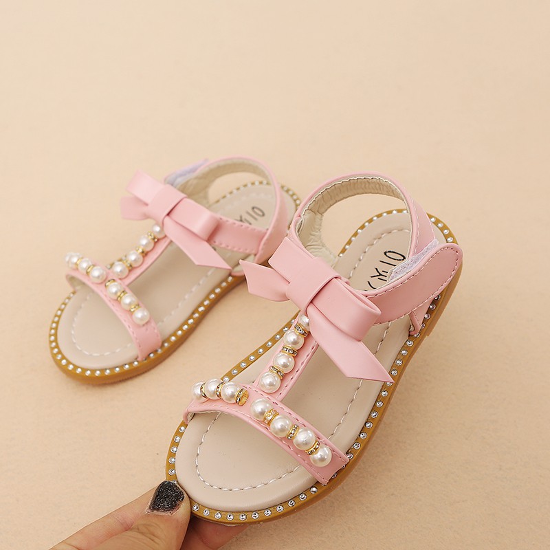 Giày sandals đính ngọc trai xinh xắn cho bé