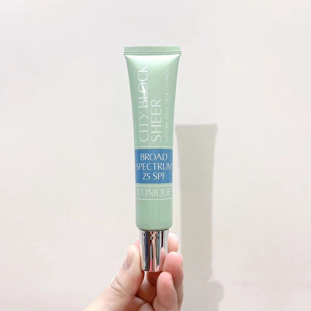 Kem Chống Nắng Clinique SPF25 Không Dầu Che Khuyết Điểm 40ml