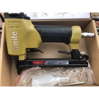 Súng bắn đinh gỗ - đinh U - 1013 meite hàng chính hãng